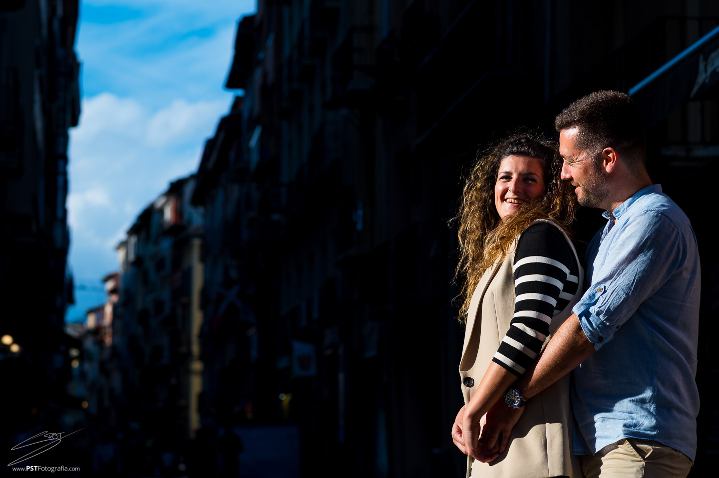 Preboda en calle de la estafera en Pamplona