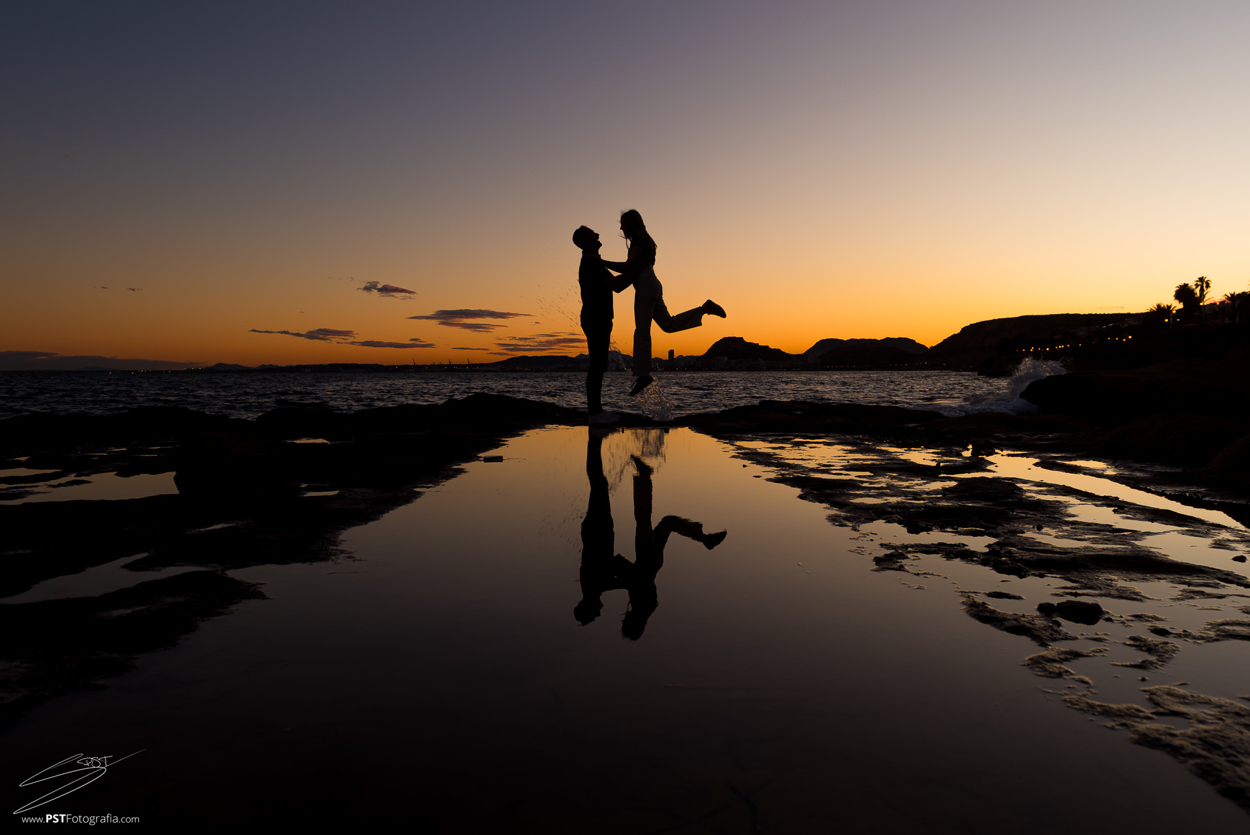 Preboda en Alicante de Alba y Hazael